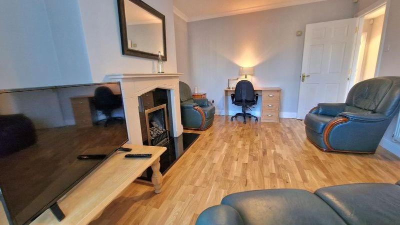 Cosy 3 Bedroom All Ensuites Galway Exterior photo